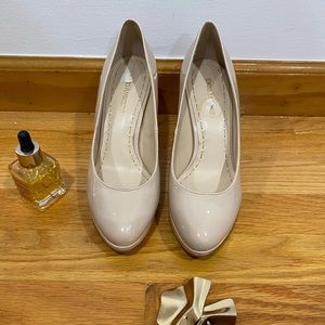 New beige heels size 7 👠🩰